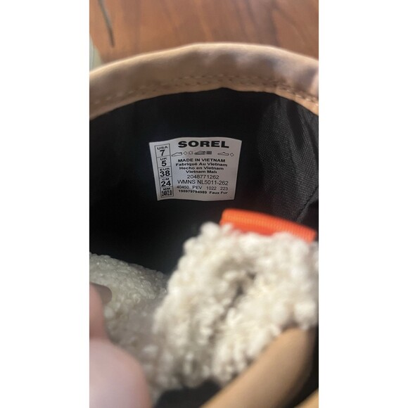 Sorel Women's Boot Hiking Caribou Royal Waterproof  Snow Winter Caribou Beige 7 - Picture 7 of 15